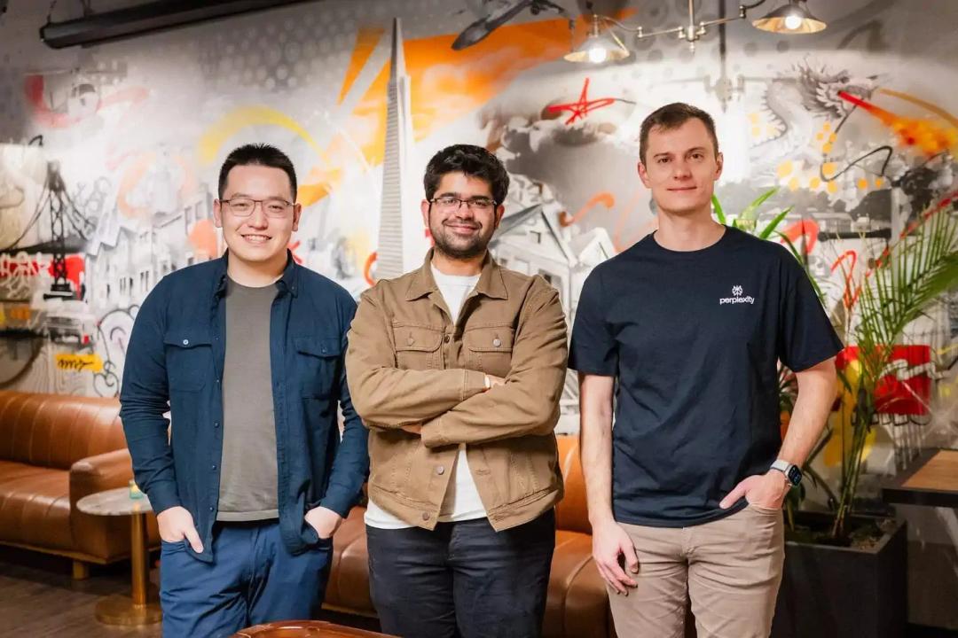 半数华人、3位亿万富翁：这张十年前的量化实习生合照，藏着 AI 时代的新贵版图