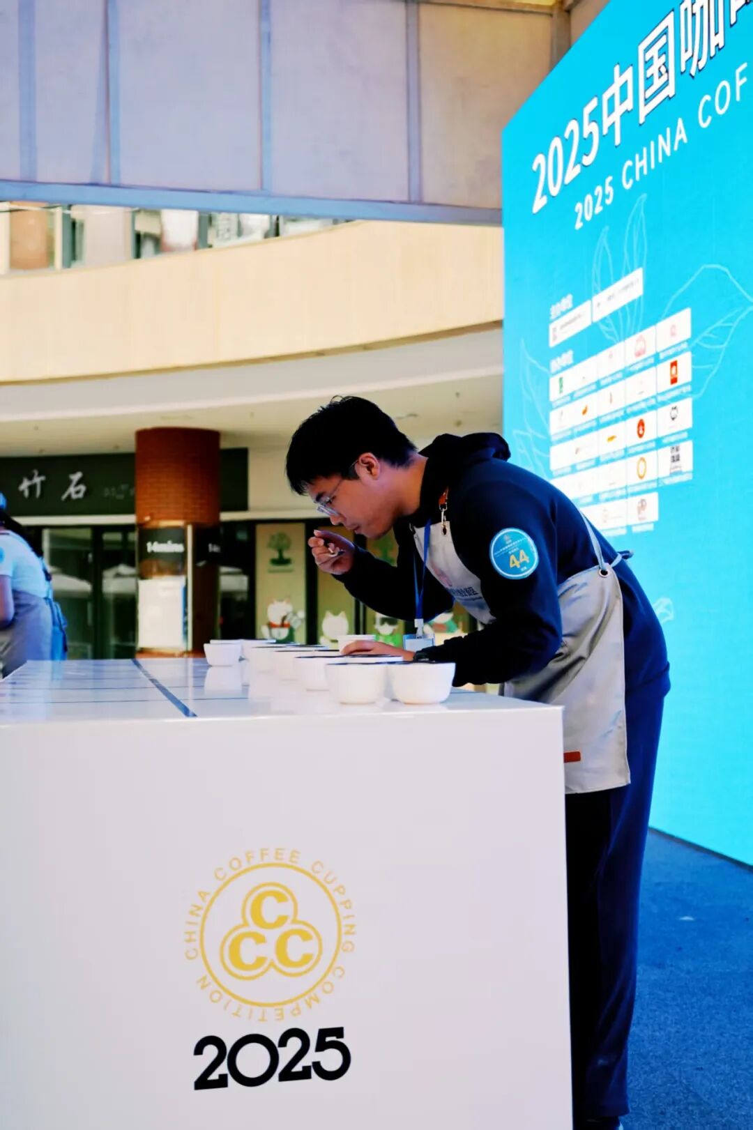 “跟风选择AI专业后，我怀疑自己赌错了”
