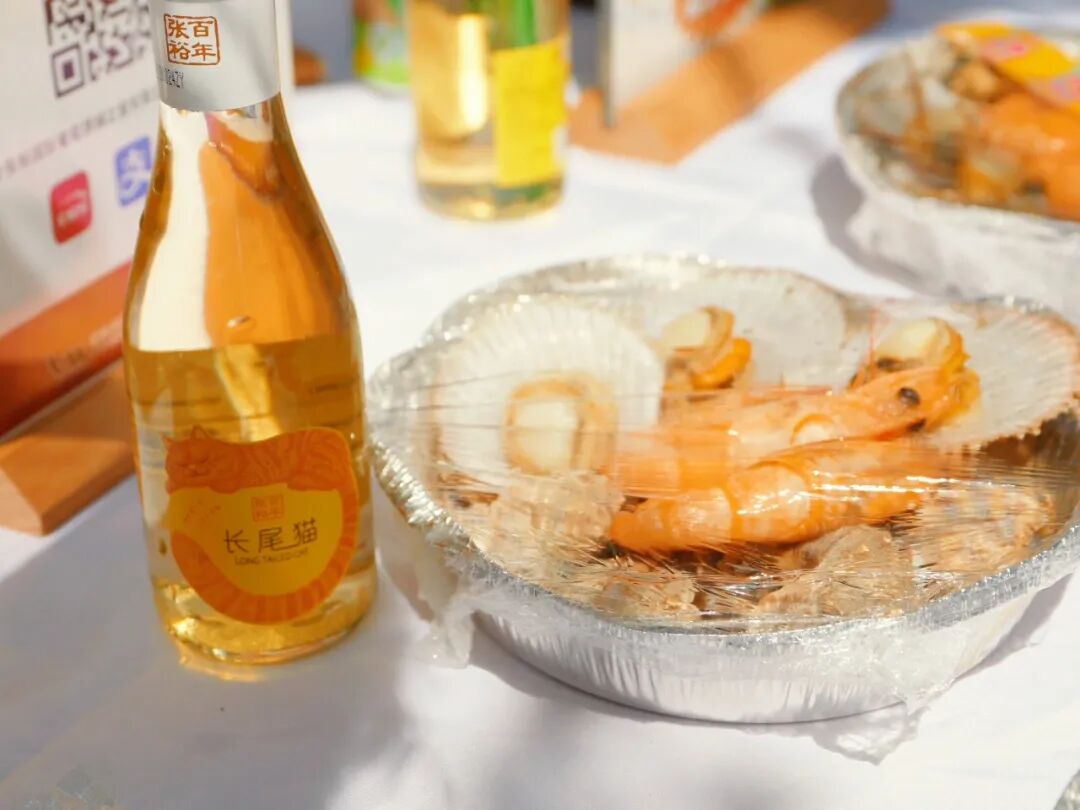 数一数，张裕宠粉节现场小鱼儿们品了多少款酒？