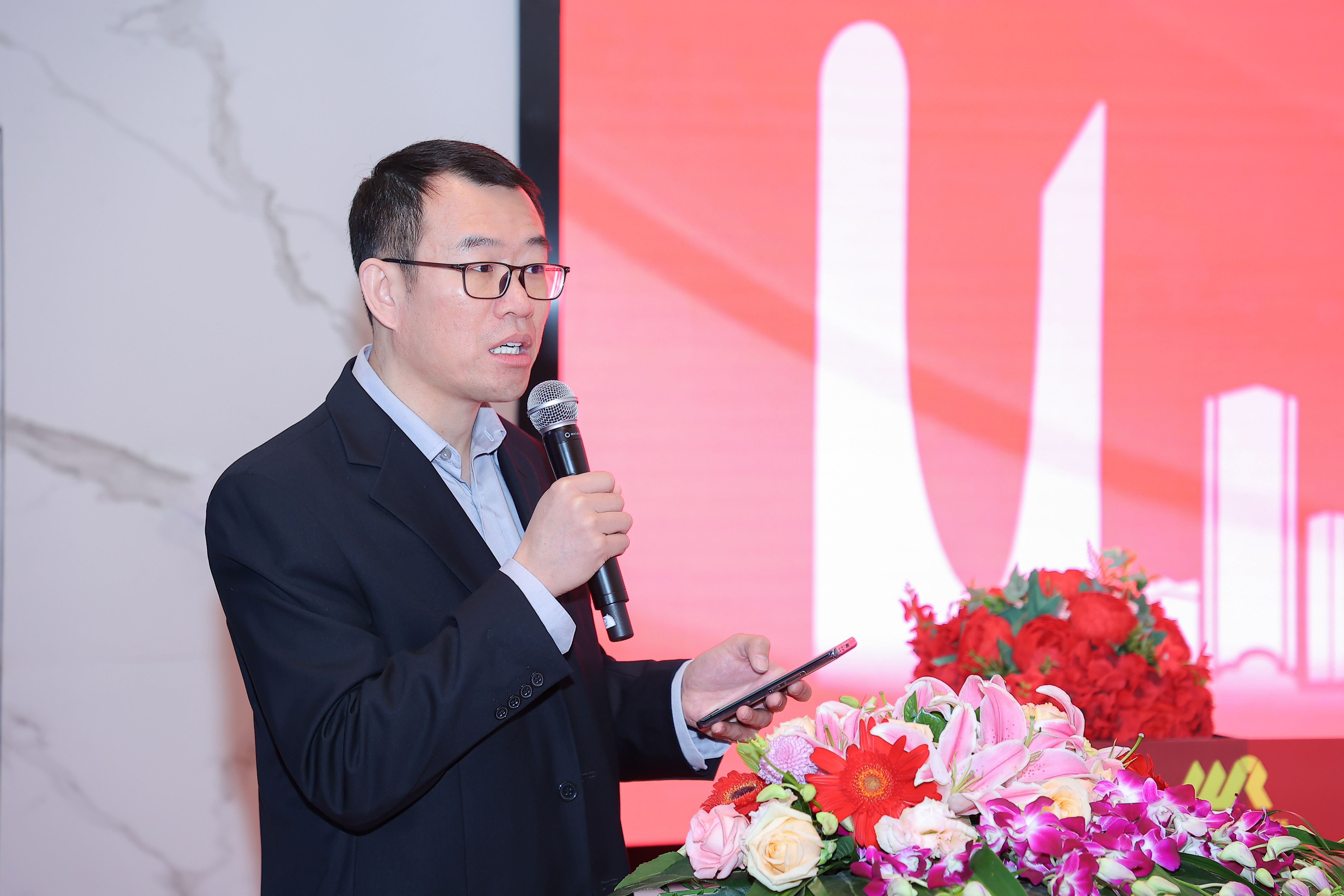 西湖大学教授创业做具身通用大脑，半年完成4轮共5亿元融资｜硬氪首发
