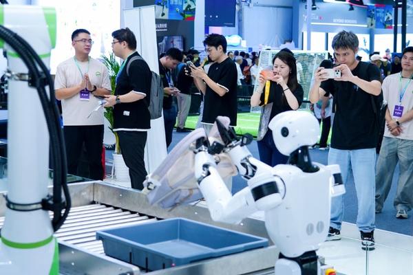 瑞为技术在WRC展示具身智能落地成果