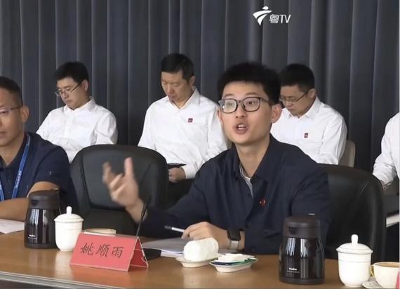 28岁姚顺雨坐马化腾身旁，&ldquo;AI大战&rdquo;核心圈挤满90后